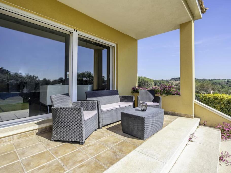 Holiday home Casa Familiar Con Piscina Llica d'Amunt