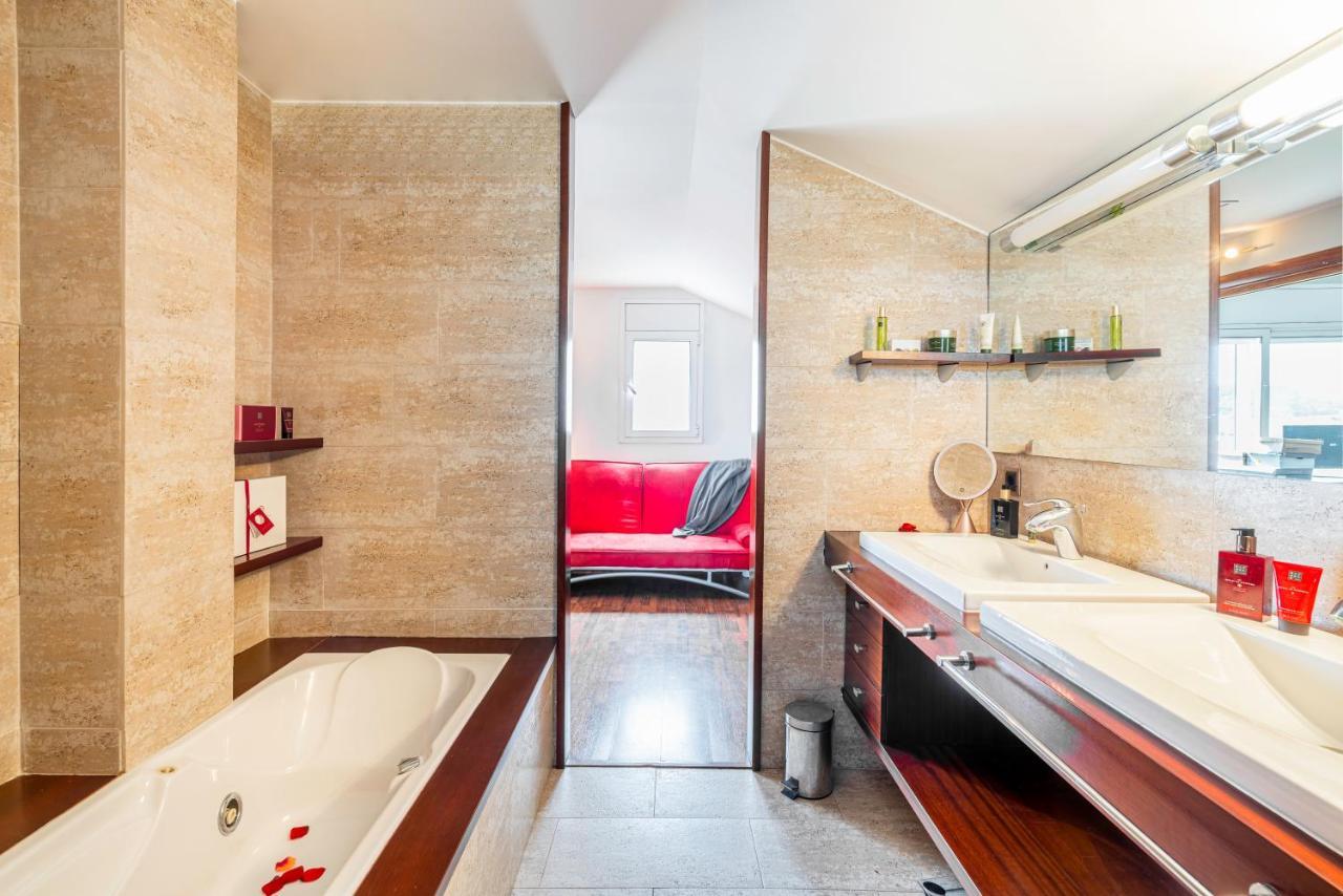 Casa Familiar Con Piscina Holiday home Llica d'Amunt