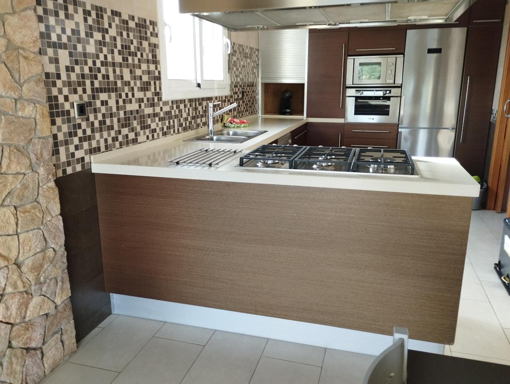 Casa Familiar Con Piscina Holiday home *